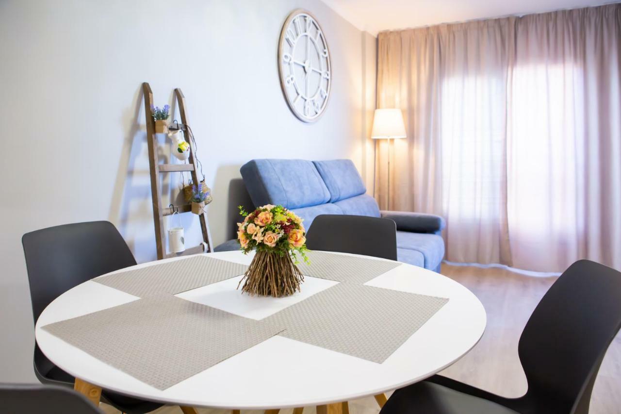 Beachfront Apartment In Fuengirola New المظهر الخارجي الصورة